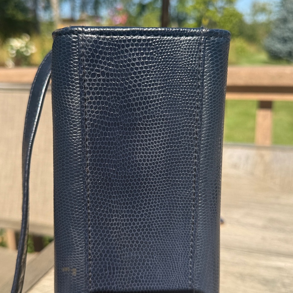 Vintage Liz Claiborne Navy Textured Purse Handbag Crossbody Sleek Elegant - Picture 7 of 11